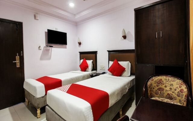 Collection O 36047 Hotel Srinivasa Residency