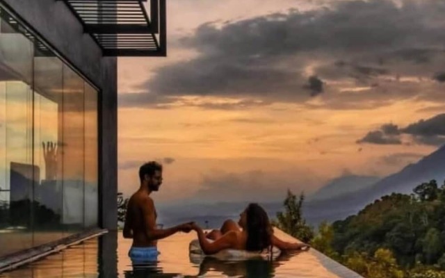 Romance Valley