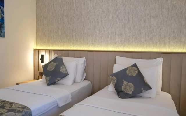 Kandelor Hotel