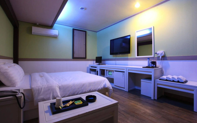 KS Hotel