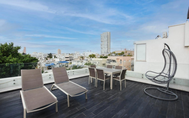 Touch The Sky by HolyGuest