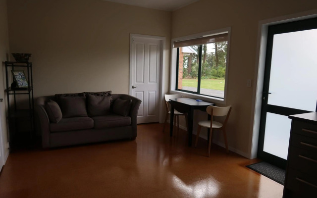 Cosy Nights - modern, self-contained with parking