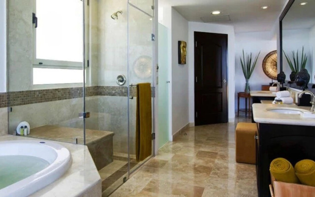 2BD Del Palmar Cancun Luxury Resort