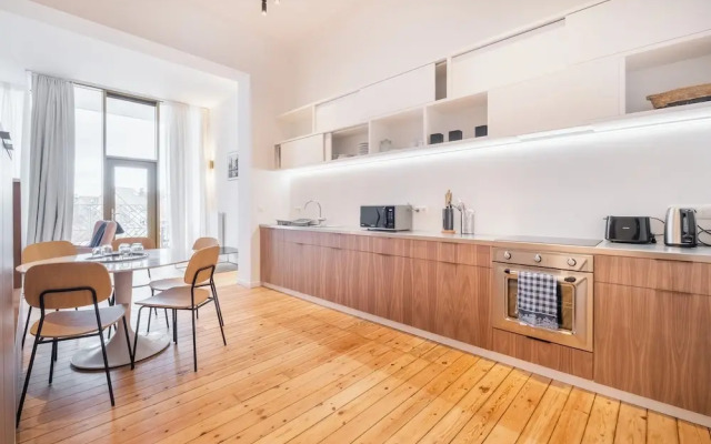 New Apartment Center of Trendy St Gille
