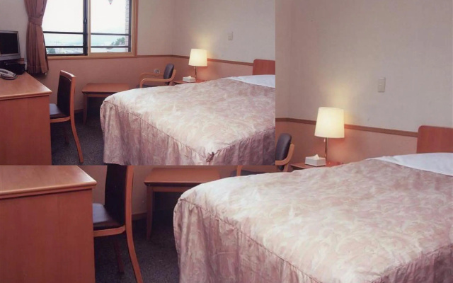 Resort Inn Fuyo – Guest Rooms – Fujiyoshida