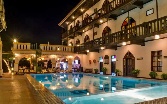 Tembo House Hotel