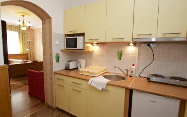 Főnix Apartman