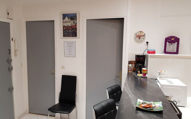 Lady's Joffre Palazzo