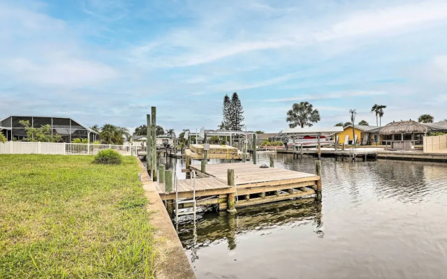 Apollo Beach Waterfront Retreat w/ Boat Dock!