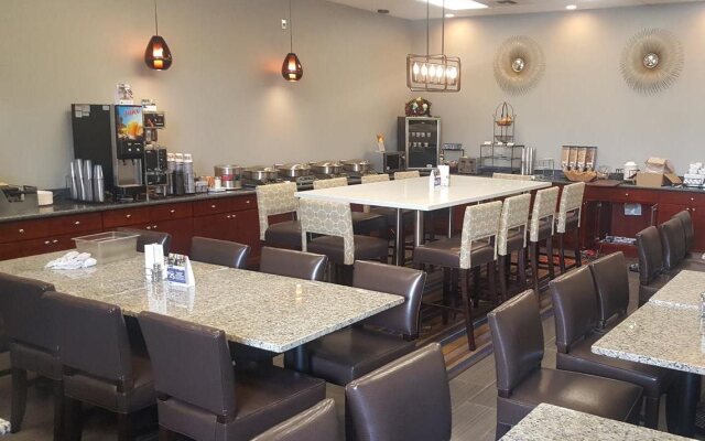 Best Western Cascadia Inn