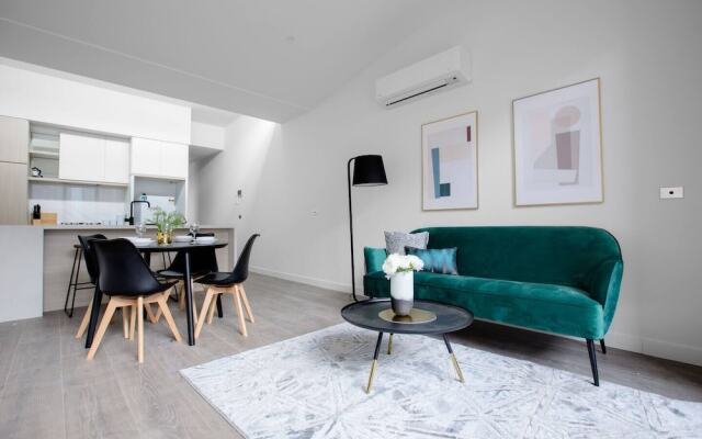 Taste of Art! Stunning Townhouse Stay@moonee Ponds