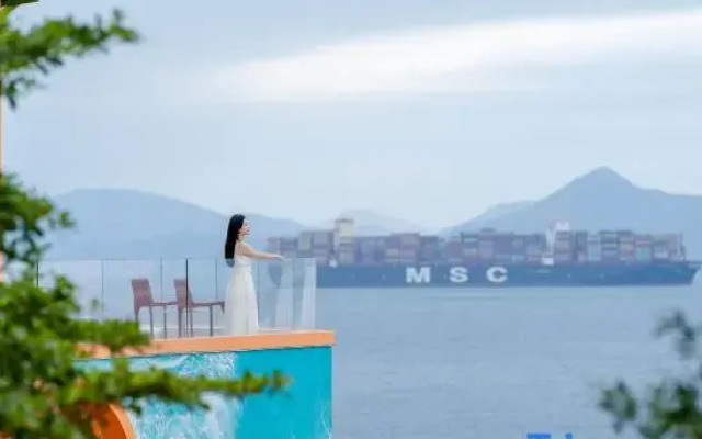 Qushu Adaman · Sky Villa