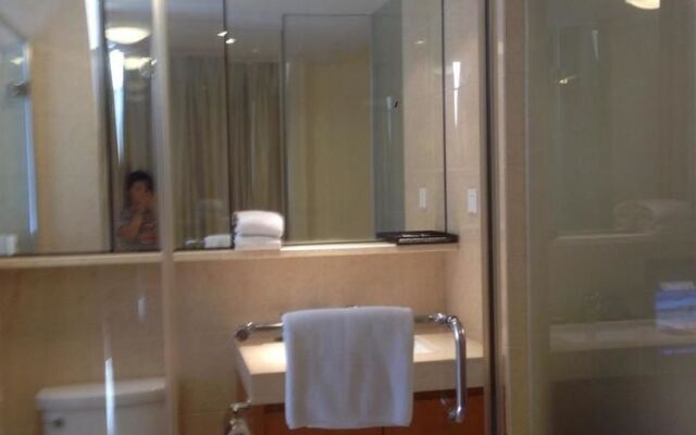 Paxton Vacances Resort & Suites Sanya