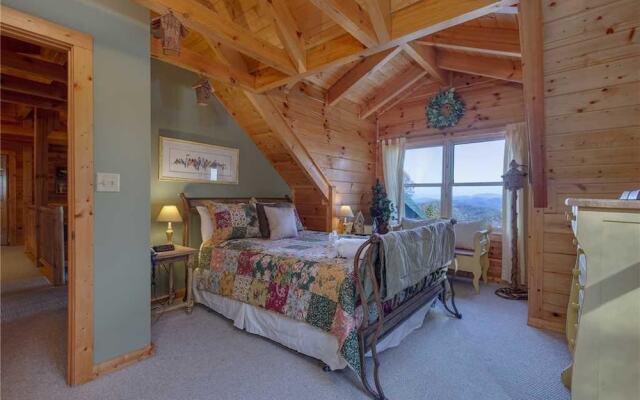 Lookout Lodge - Five Bedroom Cabin