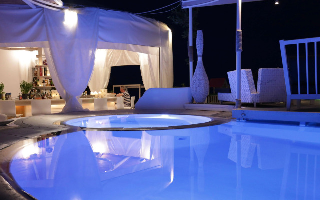 Mykonos Palace Beach Hotel