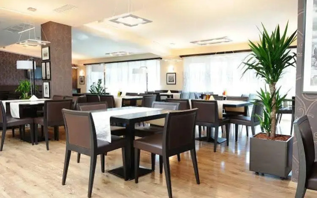 Hotel Elite Plaza