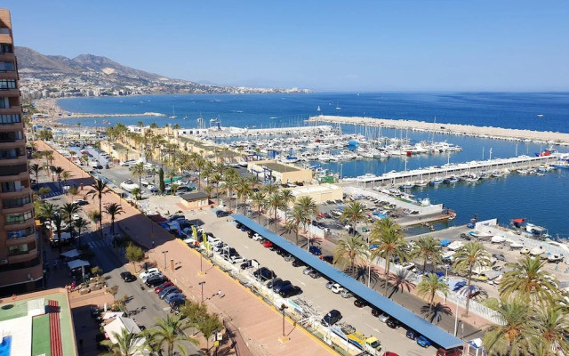 Studio in Fuengirola with wonderful sea view shared pool terrace