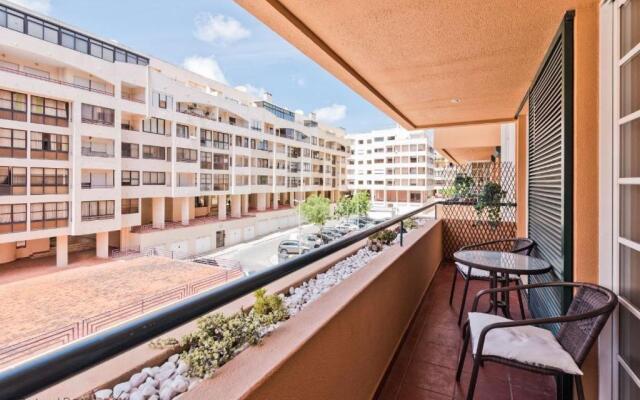 Cascais 1BR w/ pool