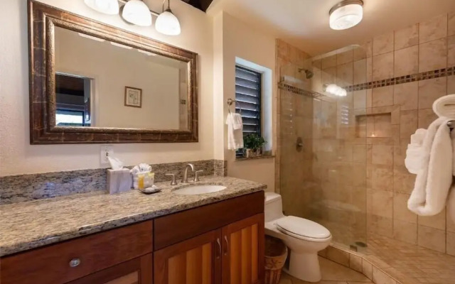 Wailea Ekolu, #312 1 Bedroom Condo by RedAwning