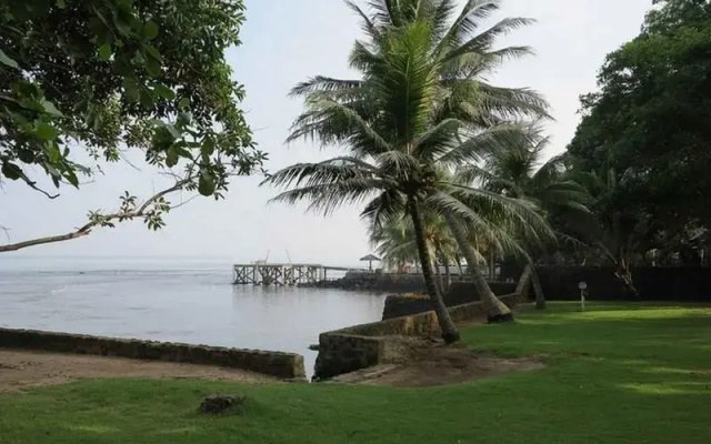 Padmadewi Anyer Villa & Hotel