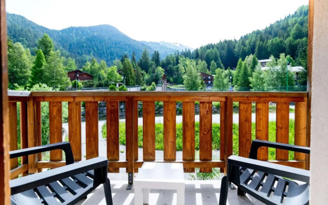 Apartment in Modane With Mountain Views