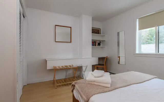 6 Village Edge 2 Bedroom Condo