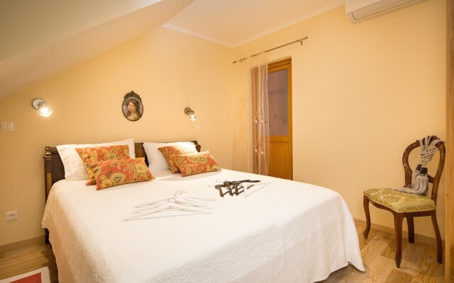 Valdibora Seaview Residence