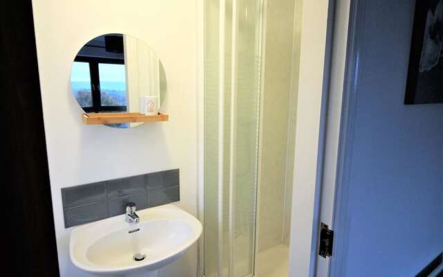 Forest View Apartment 7