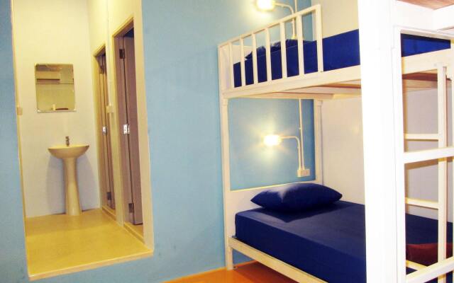 Treechart Hostel