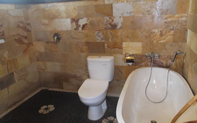 Doni Guest House