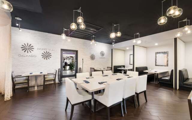 Clarion Inn & Suites Across From Universal Orlando Resort