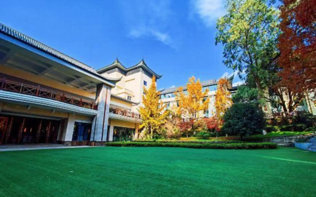 Cuiping Mountain Hotel