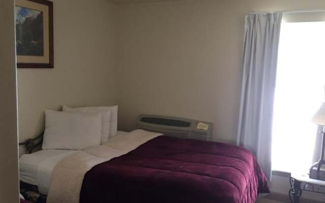 All Suites Inn Budget Host