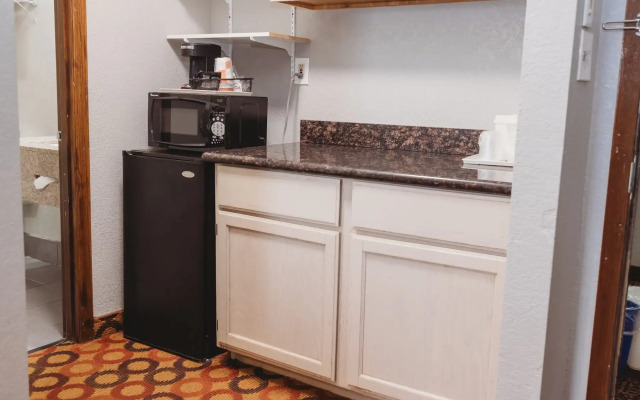 AmericInn by Wyndham Appleton Downtown