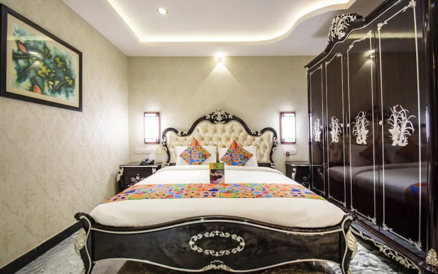 Fabhotel Nk Courtyard