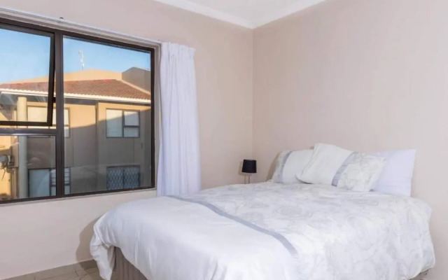 Sun n Surf Sunny and spotless 1 bedroom apartment