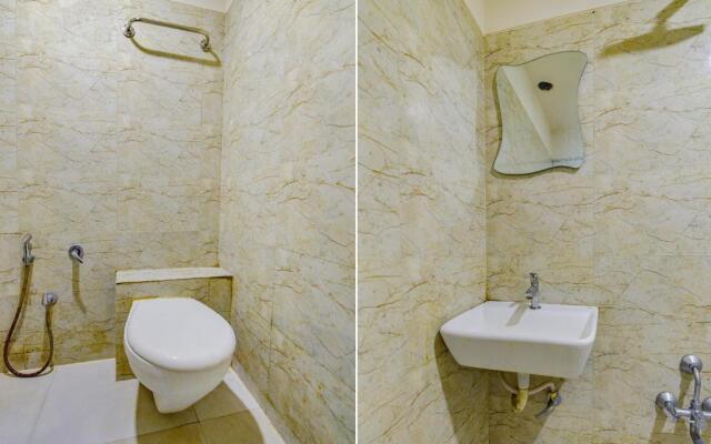 Fabhotel Royal King