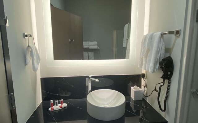 Baymont Inn & Suites by Wyndham Madison