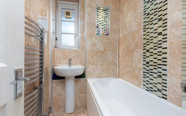 Saddler House Deluxe Guest Room