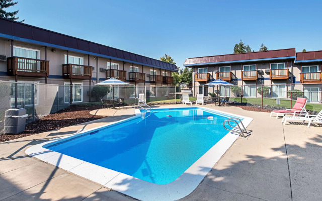 Rodeway Inn Enumclaw Mount Rainier-Crystal Mountain Area