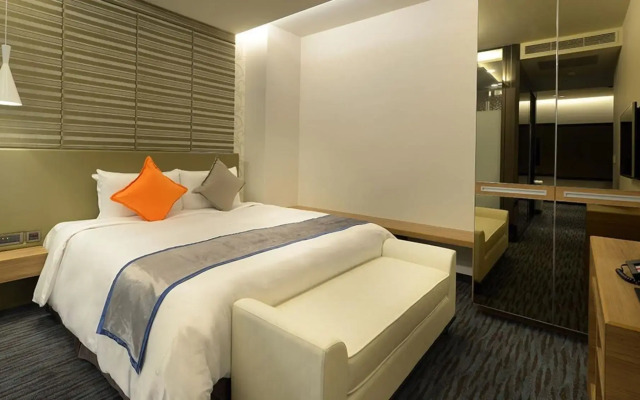 Golden Tulip Glory Fine Hotel