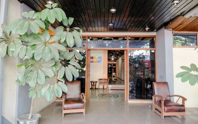 Spot On 1761 Hotel Dirgahayu