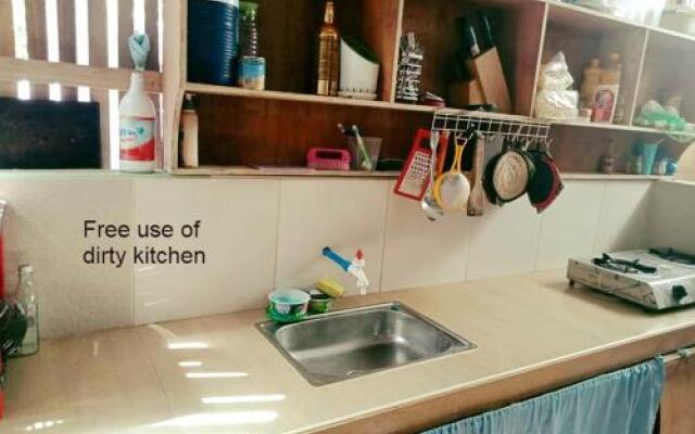 Asteria's Backpackers Siargao