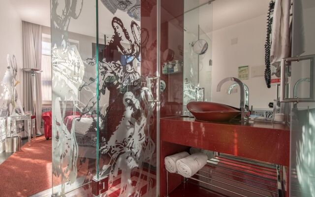 Teatro Boutique Rooms & Suites