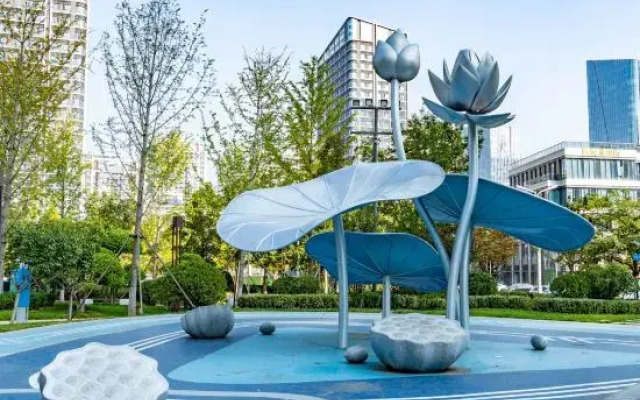 JI Hotel (Jinan CBD Huarun Zhide Guangchang)