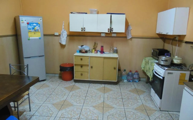 Hostal Tricontinental