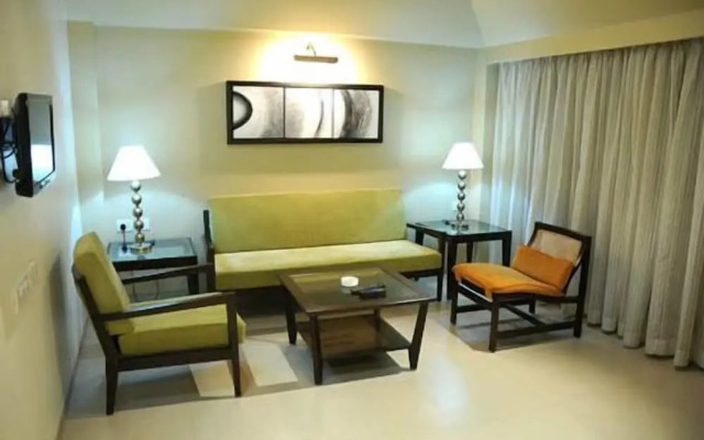 Confident Amoon - The Glamour Spa and Resort