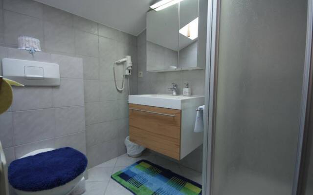 Apartment Und Ferienwohnung Waldruh Mayrhofen Im Zillertal