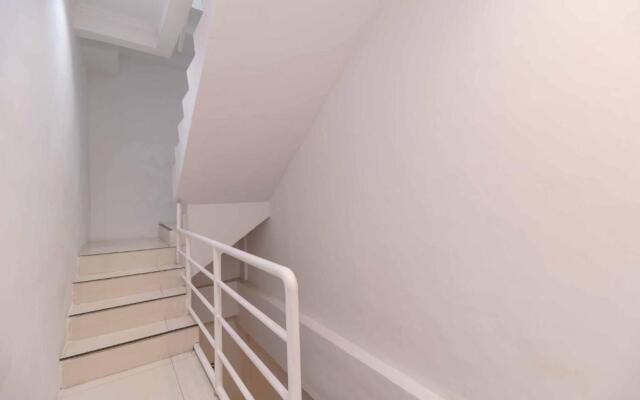 RedDoorz @ Taman Galaxy Bekasi