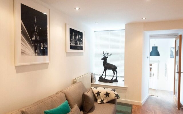 Photographer's Base - Georgian New Town Sleeps 7